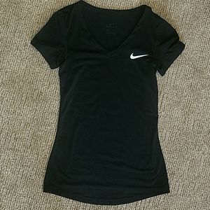 Women's Nike Dri-Fit  V-Neck Size XS